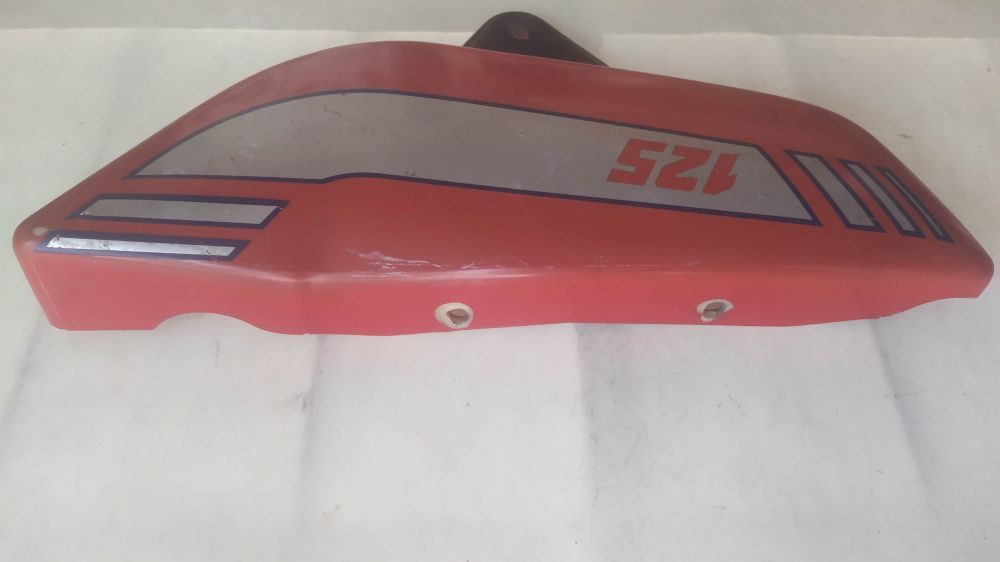 coppia fianchetti laterali rossi usati laverda lz zundapp