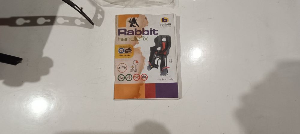 seggiolino bici bimbo nuovo marca bellelli rabbit - manca la staffa di ferro per attaccarlo -