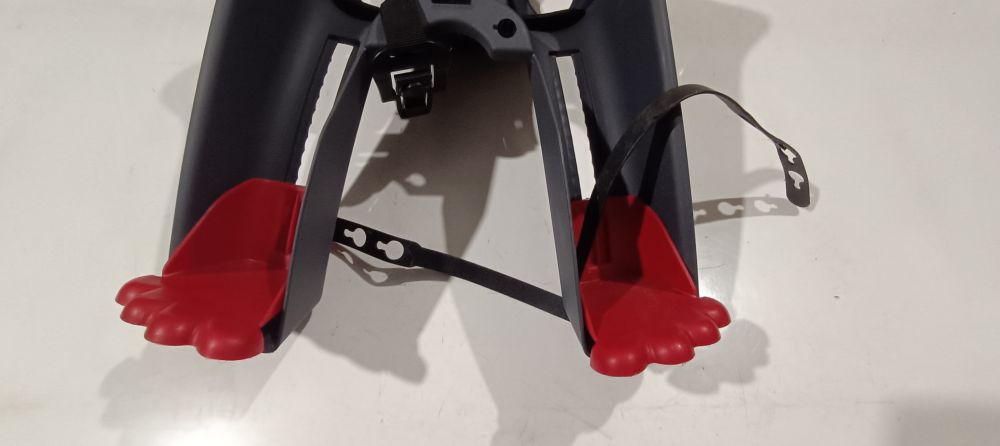 seggiolino bici bimbo nuovo marca bellelli rabbit - manca la staffa di ferro per attaccarlo -