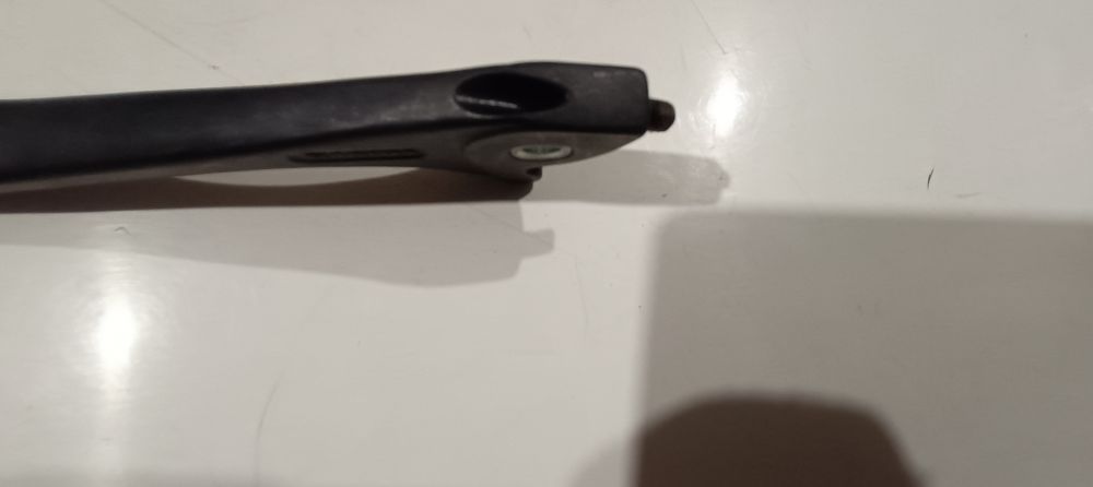 leva freno nuova con vite cagiva sst 125 – 250 - 350 / cagiva elefant 125 – 200 / aletta rossa 125