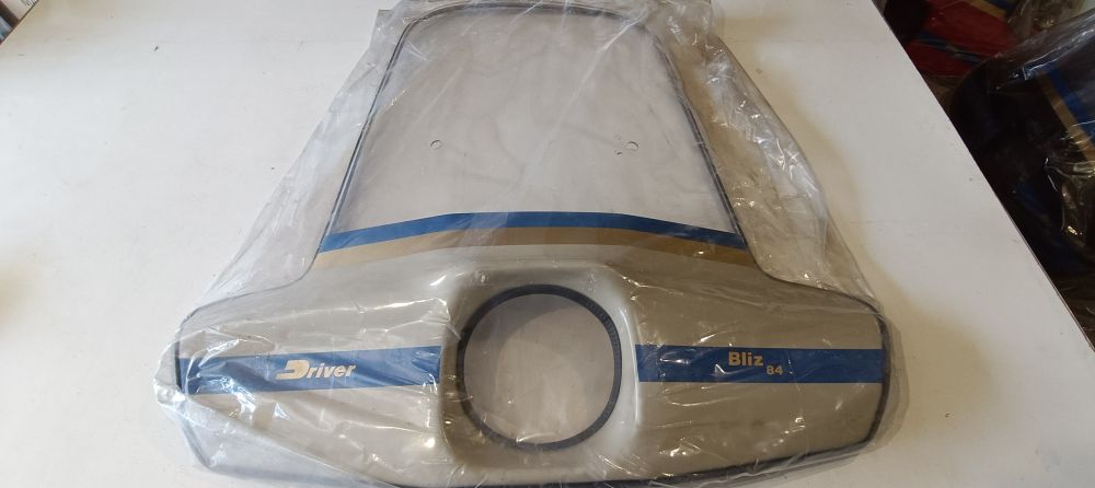 parabrezza nuovo grigio-blu marca driver bliz 84 piaggio vespa px – lunghezza 78 circa -