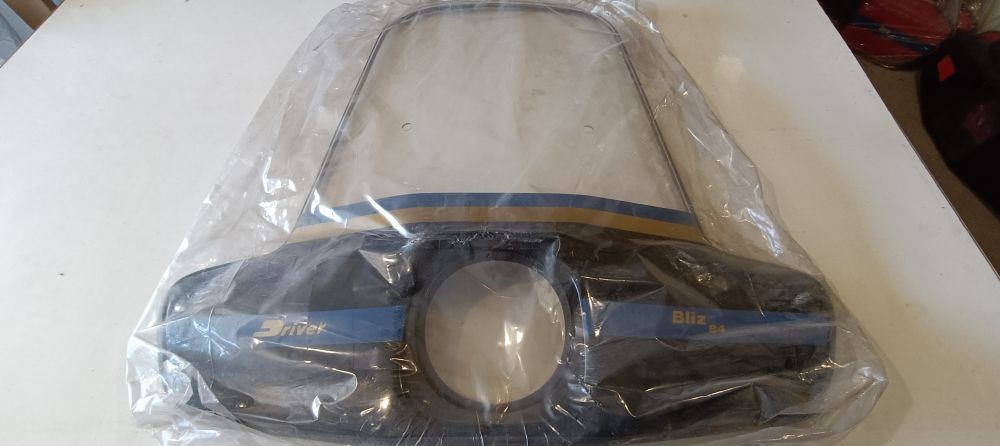 parabrezza nuovo nero-blu marca driver bliz 84 piaggio vespa px – lunghezza 78 circa -