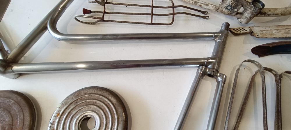 vendo 2 telai ciclo epoca con parafanghi – copricarter - portapacchi