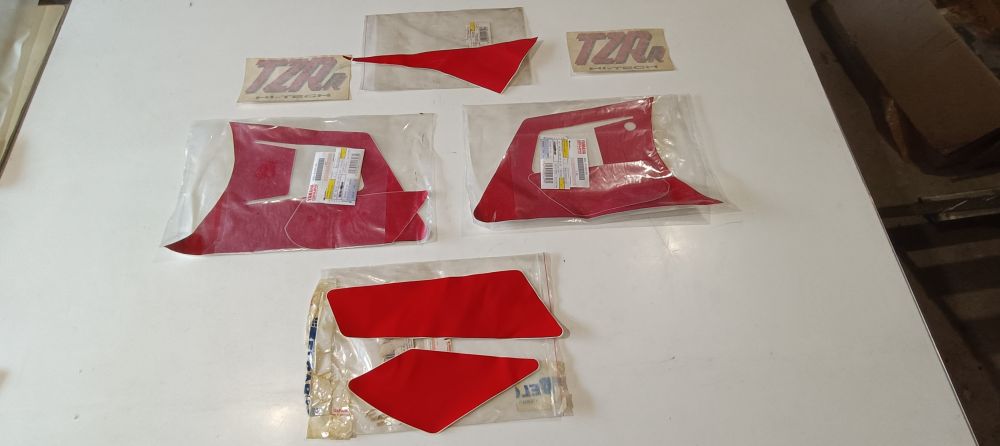 serie adesivi carena ant. dx e sx – codone sx – cupolino - yamaha tzr 125 bianco