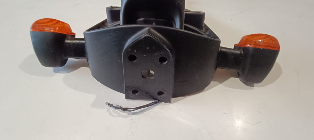 portatarga orginale 5mt-21629 usato buono completo di frecce yamaha r1