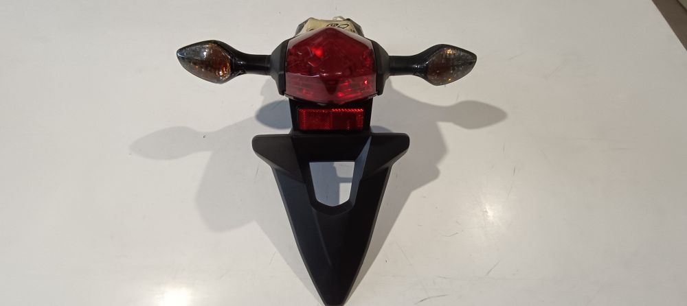 parafango posteriore completo di faro e frecce nuovo honda nc700