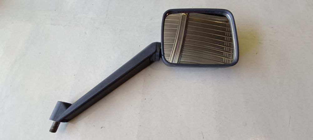 specchietto usato originale piaggio vespa cosa – ha la plastica incrinata -