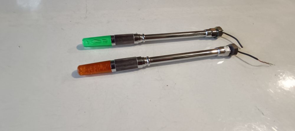 coppia luci accessorie originali anni 80 – 12 volt