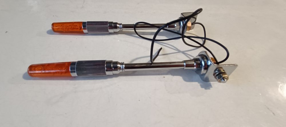 coppia luci accessorie originali anni 80 – 6 volt