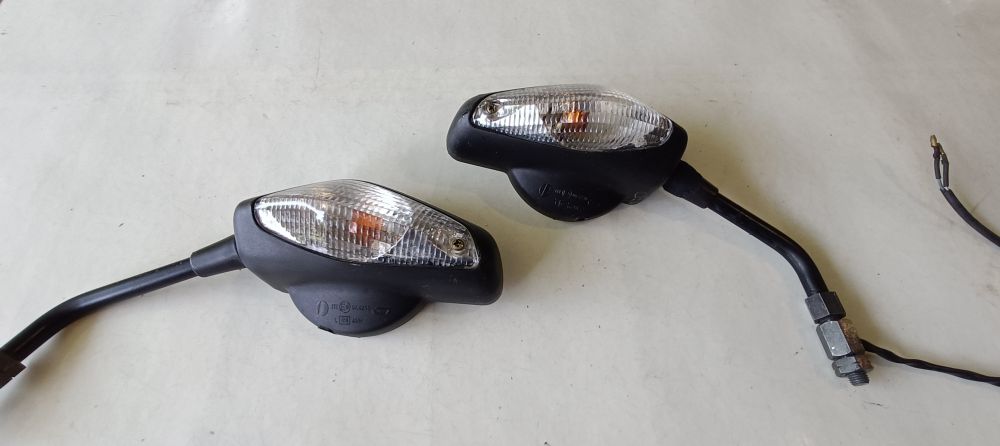 coppia specchietti moto usati 50r-000835 – triom 200612 / 200613