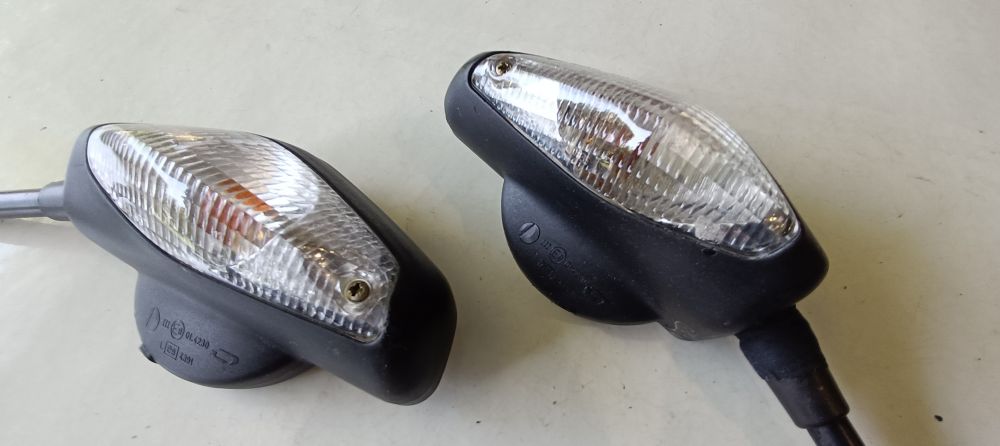 coppia specchietti moto usati 50r-000835 – triom 200612 / 200613