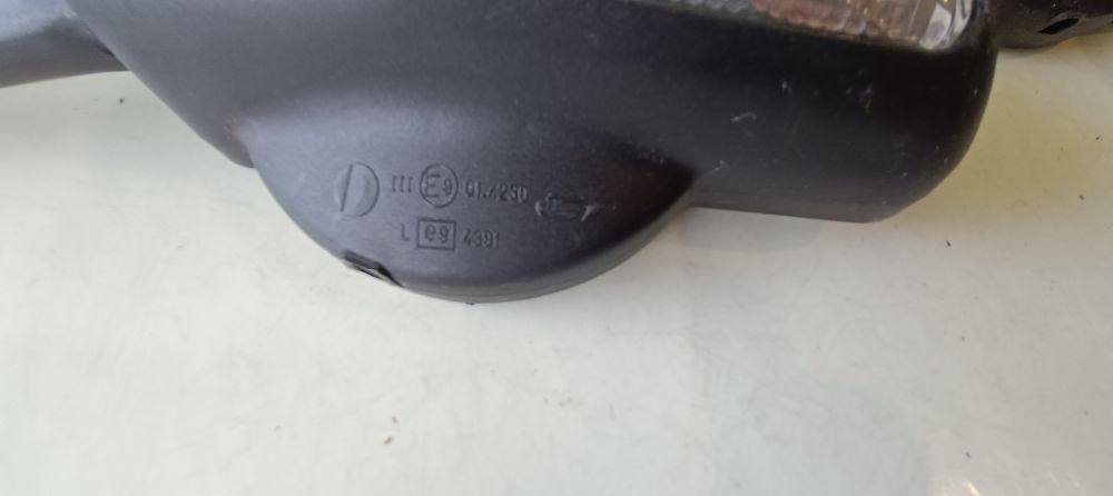 coppia specchietti moto usati 50r-000835 – triom 200612 / 200613
