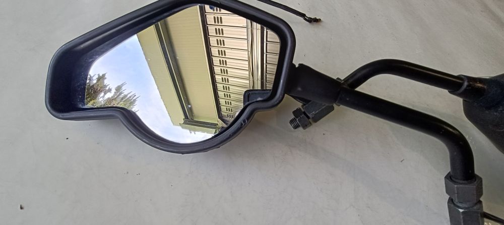 coppia specchietti moto usati 50r-000835 – triom 200612 / 200613