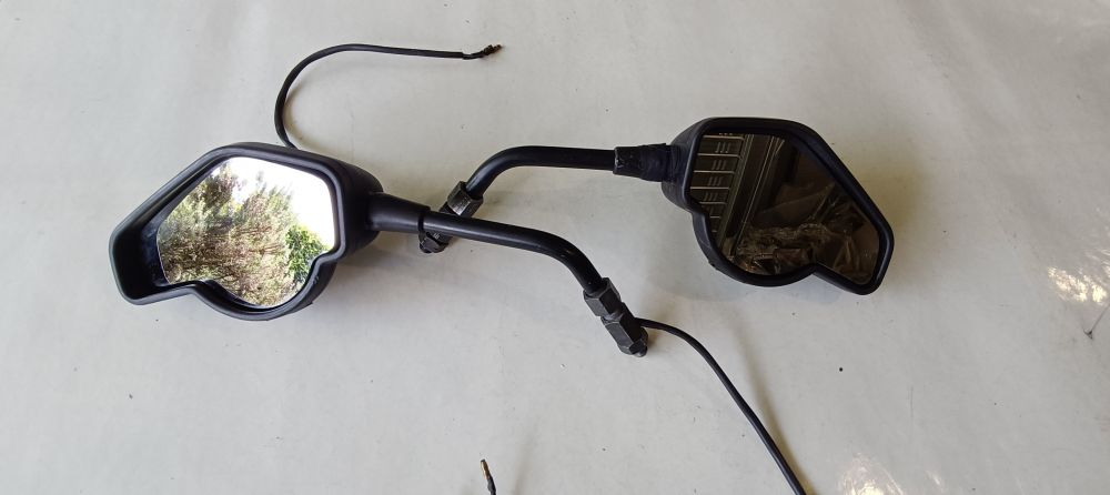 coppia specchietti moto usati 50r-000835 – triom 200612 / 200613