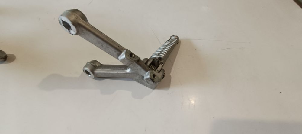 coppia supporti pedane con pedane usate ducati 996 – 916 – 748