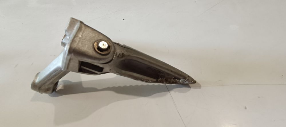 coppia supporti pedane con pedane usate ducati 996 – 916 – 748