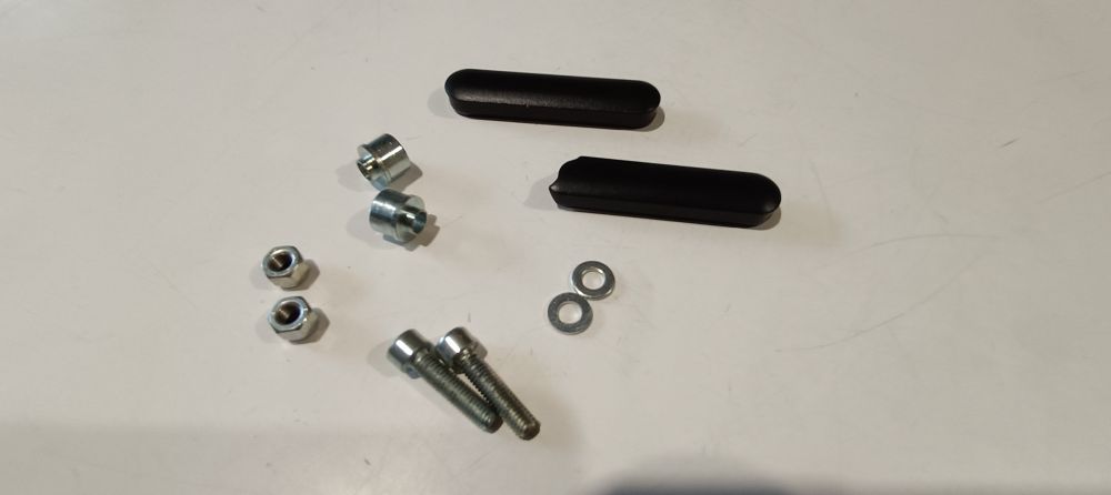 viti fissaggio con battenti vecchi bauletti givi