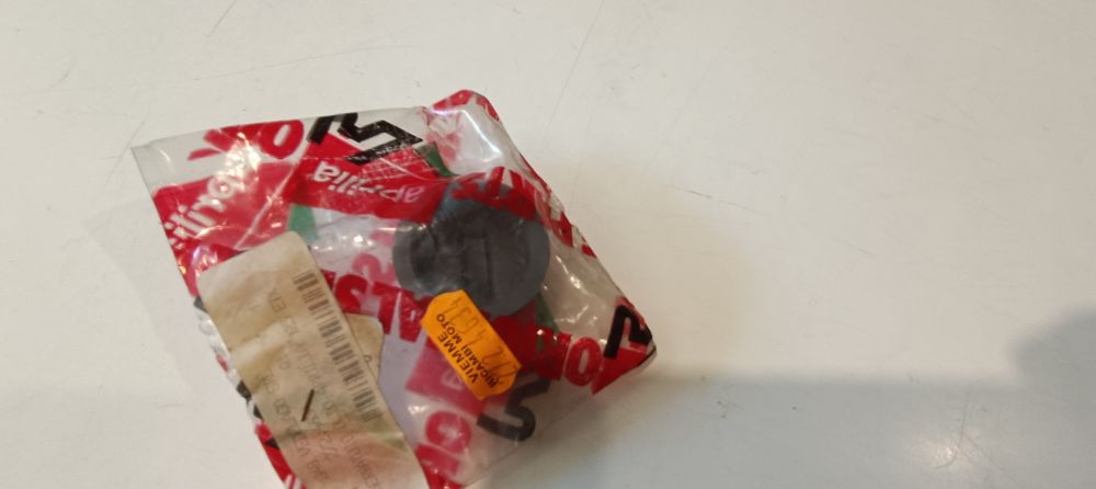 tappo olio aprilia etx 125