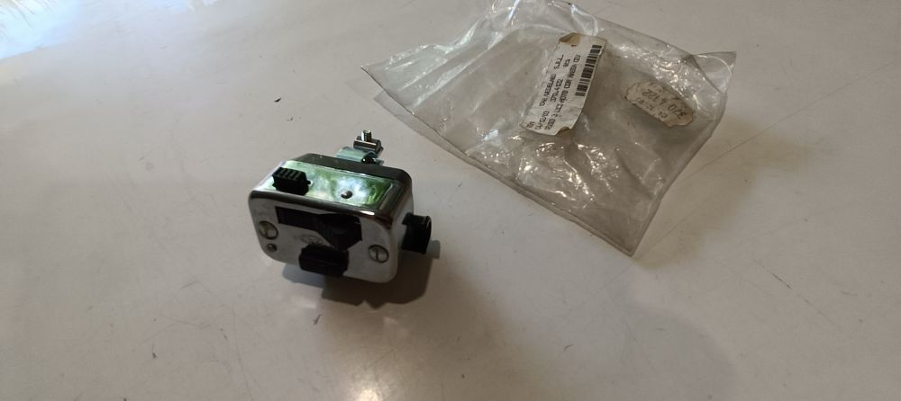 interruttore devioluci-clacson nuovo cromato cev 169