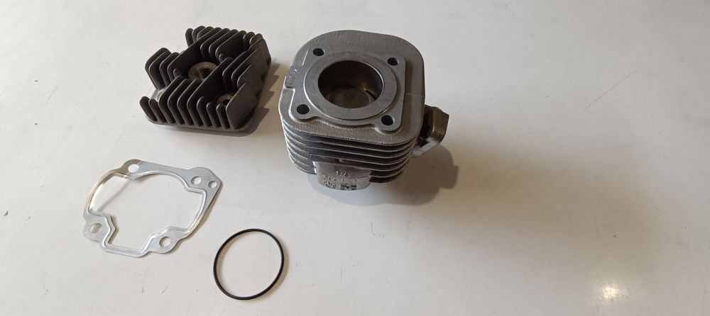 cilindro ghisa nuovo polini d. 40 spinotto 12 aria monofascia 384/1