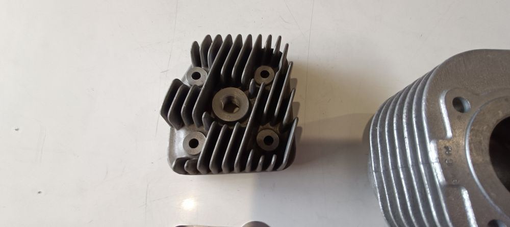 cilindro ghisa nuovo polini d. 40 spinotto 12 aria monofascia 384/1