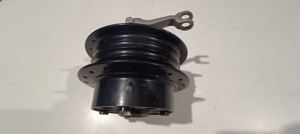 mozzo ruota a raggi completa di piatto e ganasce cagiva