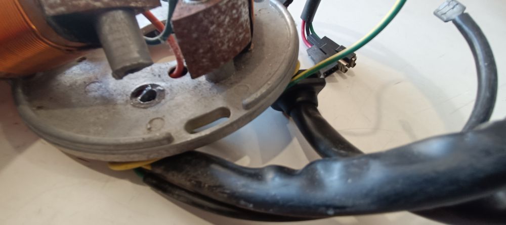 volano nuovo non completo con pick-up per cagiva &ndash; non conosco le applicazioni -