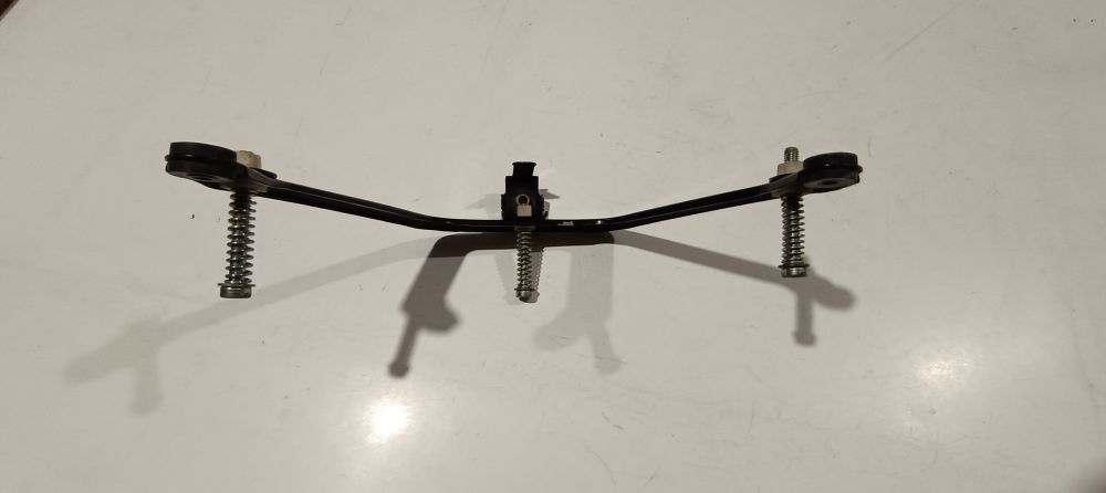 telaio supporto fari nuovo cagiva aletta oro