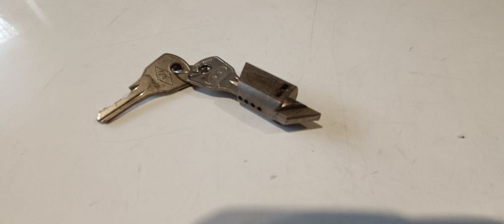 serratura bloccasterzo nuovo chiave marca caf ciclomotori epoca