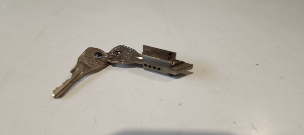 serratura bloccasterzo nuovo chiave marca caf ciclomotori epoca