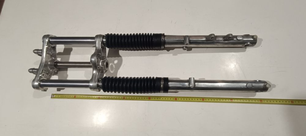 forcella usata betor ben conservata cagiva sst 125 freno a disco d. 31,5