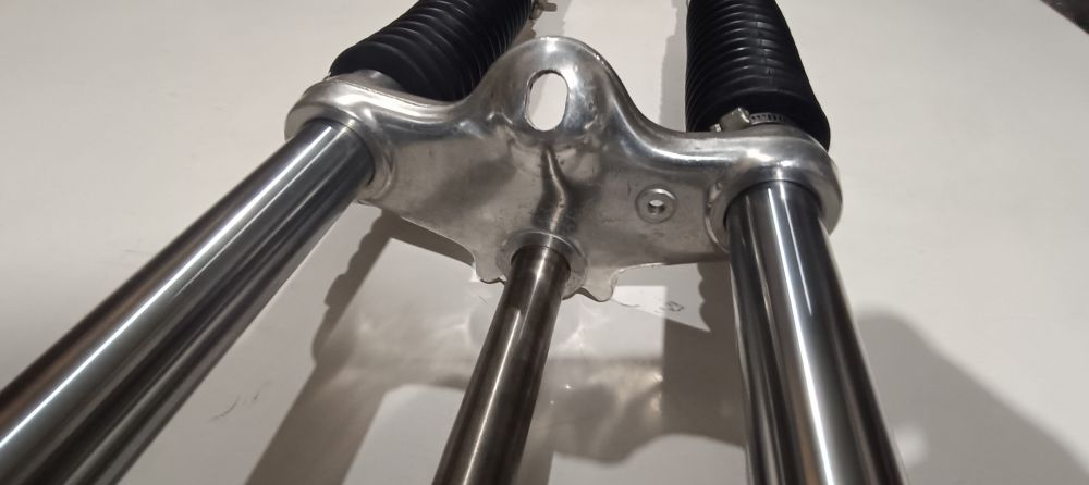 forcella usata betor ben conservata cagiva sst 125 freno a disco d. 31,5