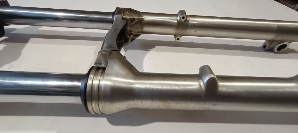 forcella moto epoca usata ben conservata diametro 37 lunghezza 92
