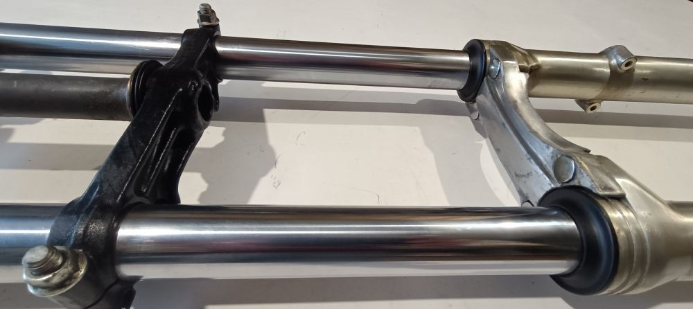 forcella moto epoca usata ben conservata diametro 37 lunghezza 92
