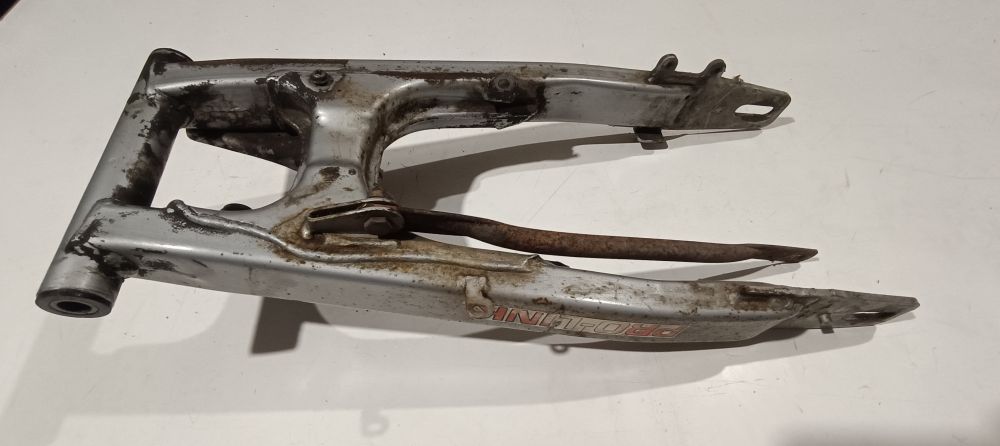 forcellone posteriore usato honda xl 200