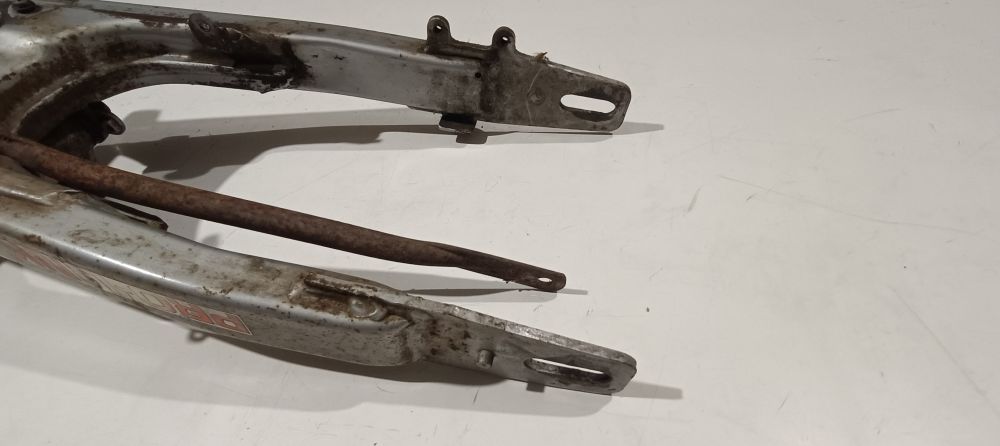 forcellone posteriore usato honda xl 200