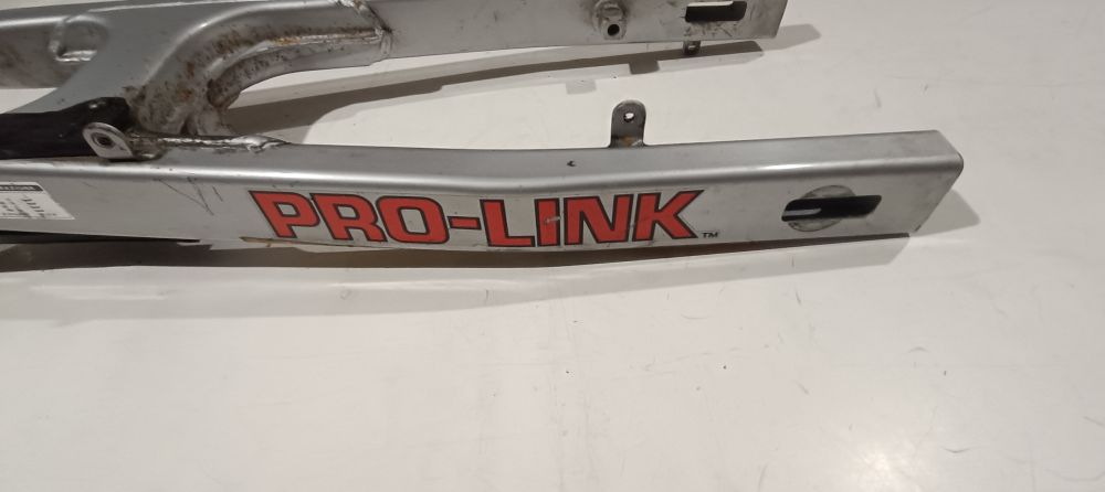 forcellone posteriore usato honda ns 125 con pattino catena