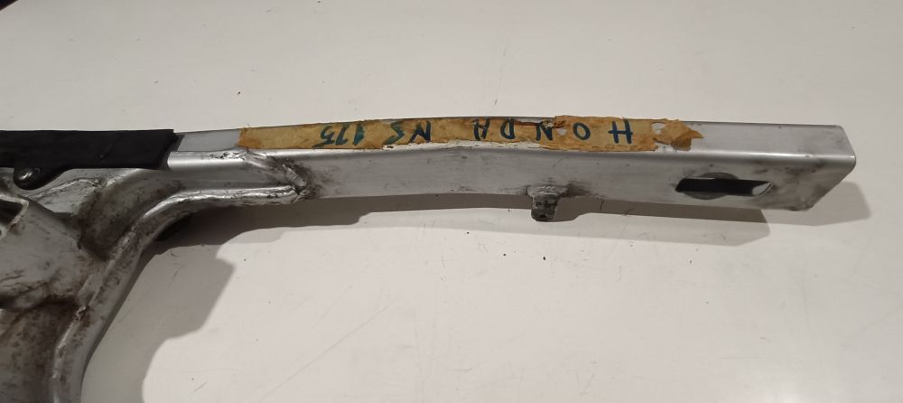 forcellone posteriore usato honda ns 125 con pattino catena