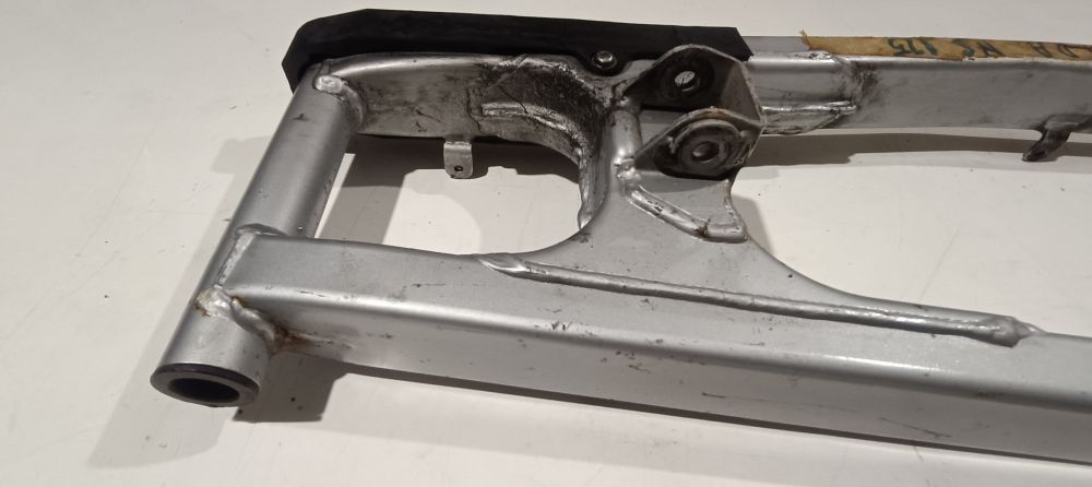 forcellone posteriore usato honda ns 125 con pattino catena