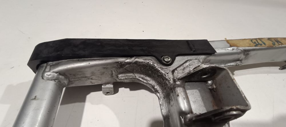 forcellone posteriore usato honda ns 125 con pattino catena