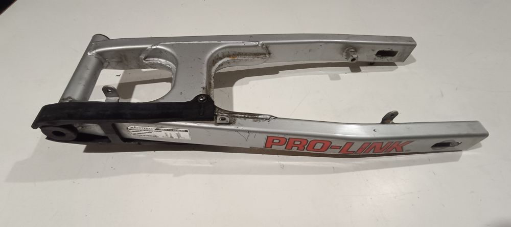 forcellone posteriore usato honda ns 125 con pattino catena