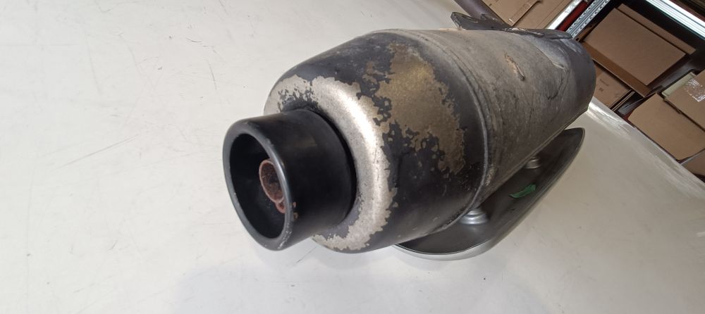 marmitta usata con protezioni marmitta yamaha majesty / mbk skyliner 125 &ndash; 150 &acute;98 - &acute;02