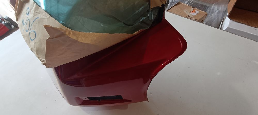 carena cupolino nuovo con plexiglass nuovo moto suzuki epoca