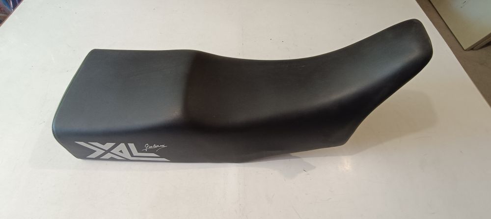 sella nera nuova giuliari honda xl600r
