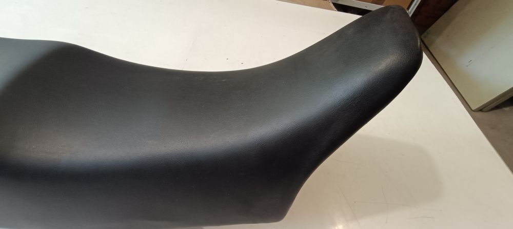 sella nera nuova giuliari honda xl600r