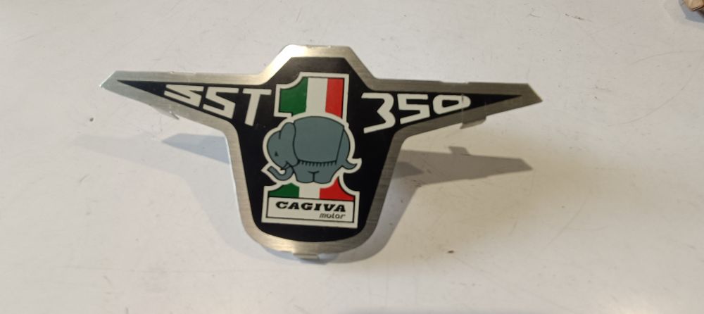 stemma metallico originale nuovo con elefantino cagiva sst 350