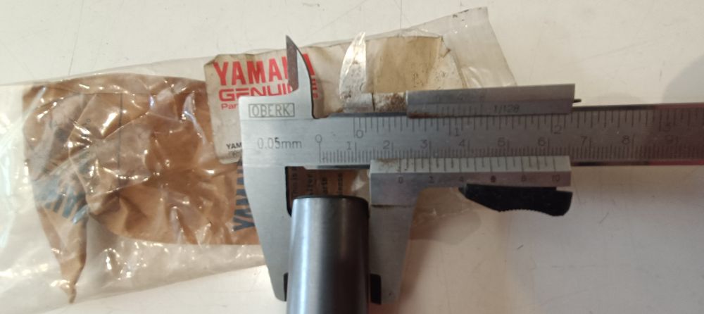 spinotto pistone originale yamaha lungo 72 diametro 22