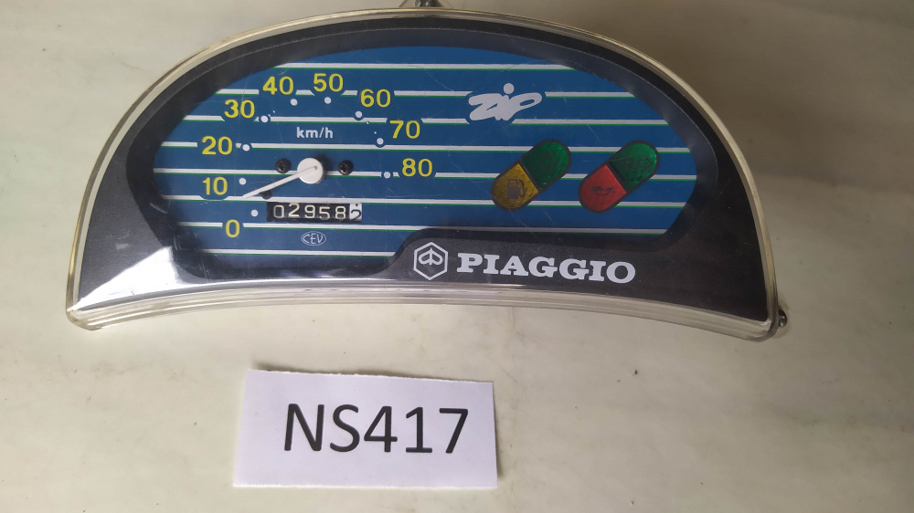 cruscotto completo di coprimanubrio usato piaggio zip cev 44889