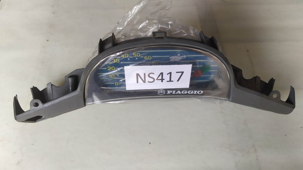 cruscotto completo di coprimanubrio usato piaggio zip cev 44889