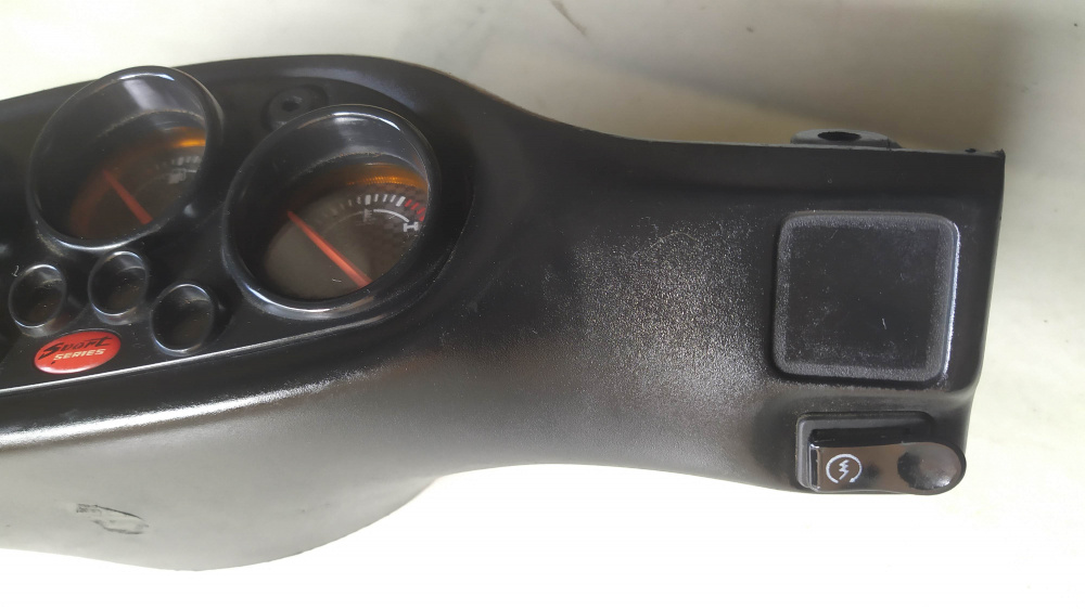 cruscotto completo di coprimanubrio usato piaggio nrg mc2